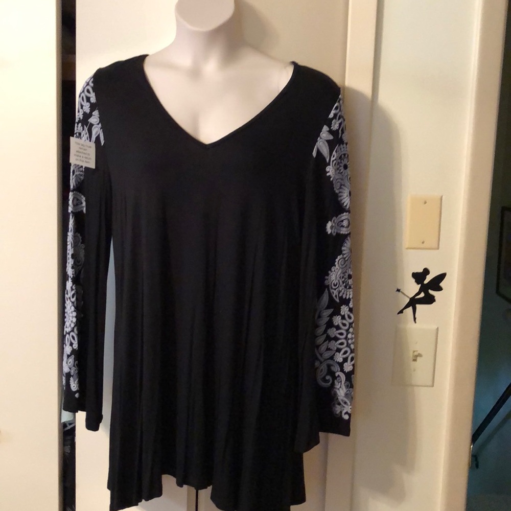 BoHo Hippie Tunic Top 2x Black & white